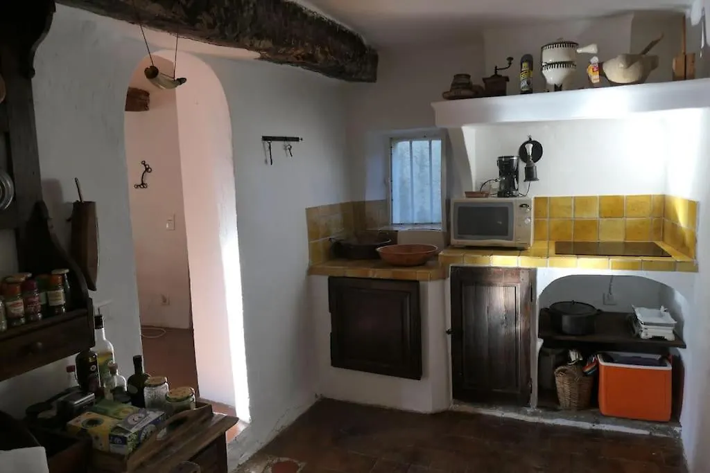 Holiday home Le Baguier, Maison De Caractere Dans Hameau Typique Provencal Seillans France