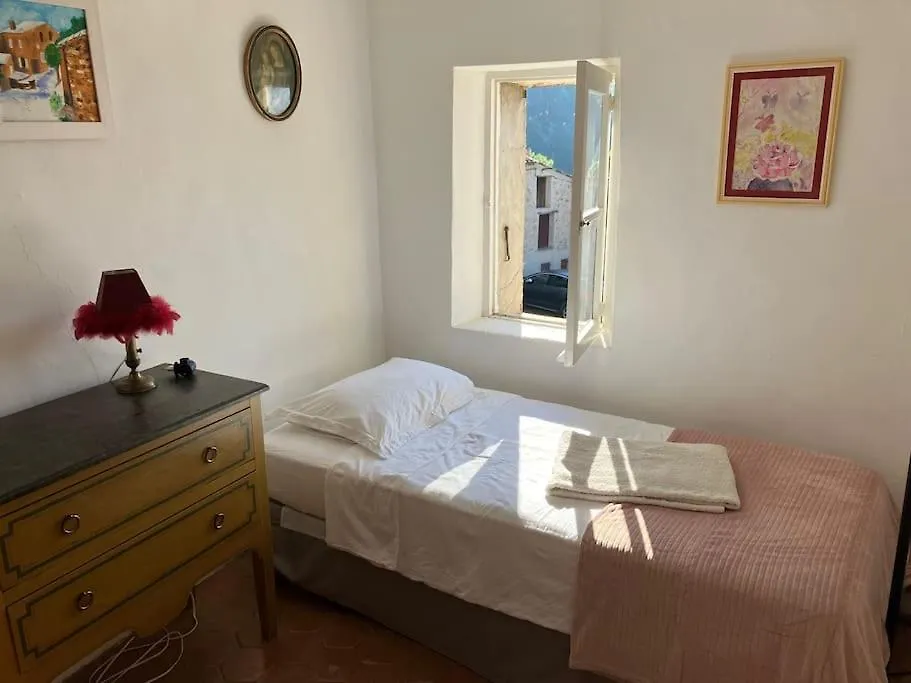 Le Baguier, Maison De Caractere Dans Hameau Typique Provencal Seillans 0*,