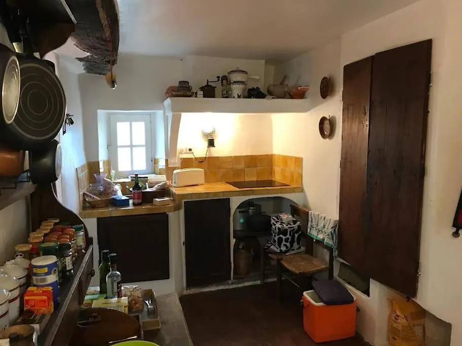 Holiday home Le Baguier, Maison De Caractere Dans Hameau Typique Provencal Seillans