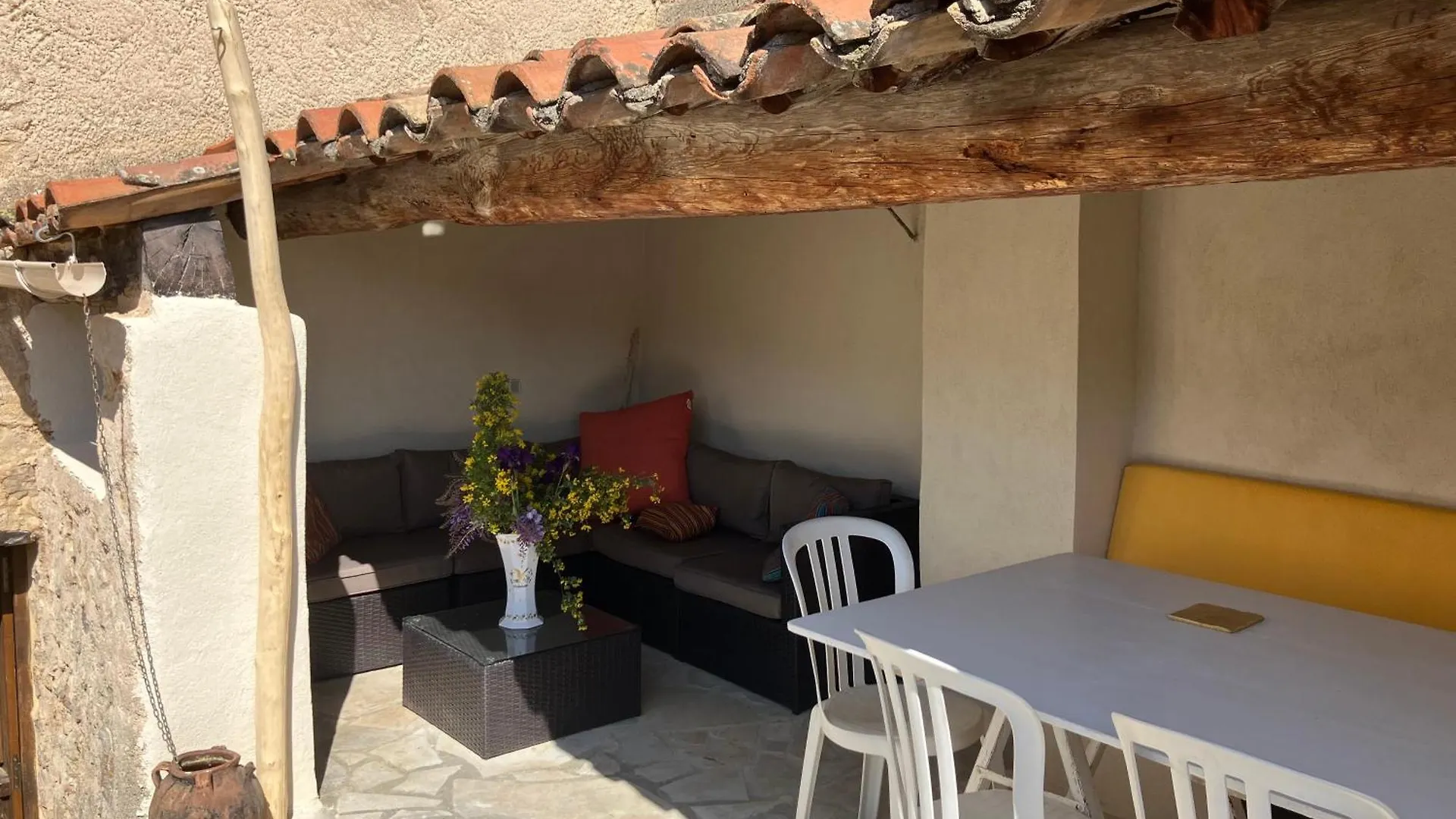 Holiday home Le Baguier, Maison De Caractere Dans Hameau Typique Provencal Seillans